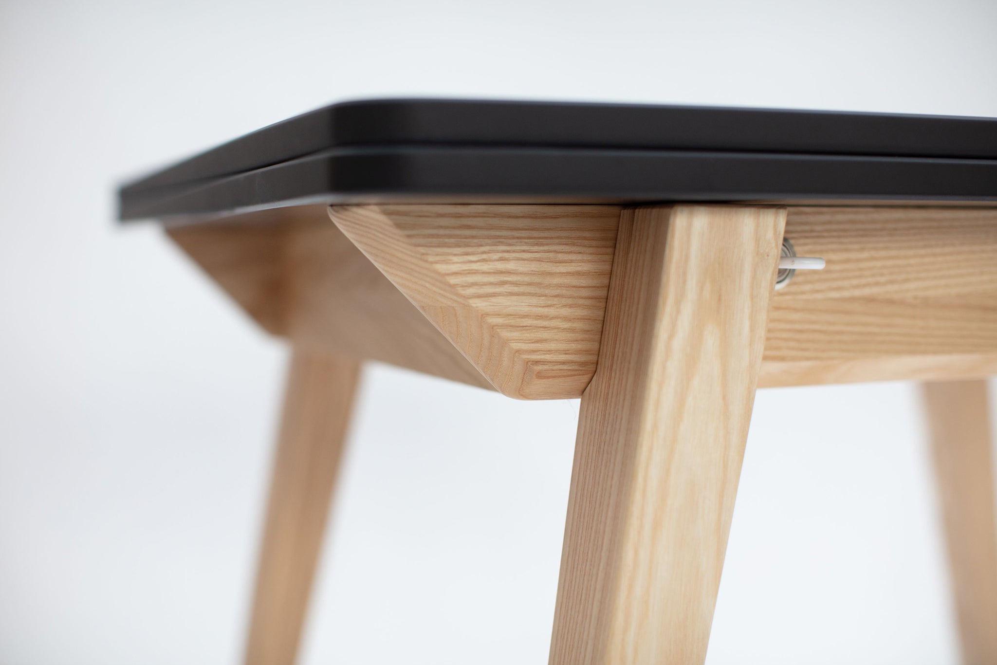 Envelope Extendable Dining Table