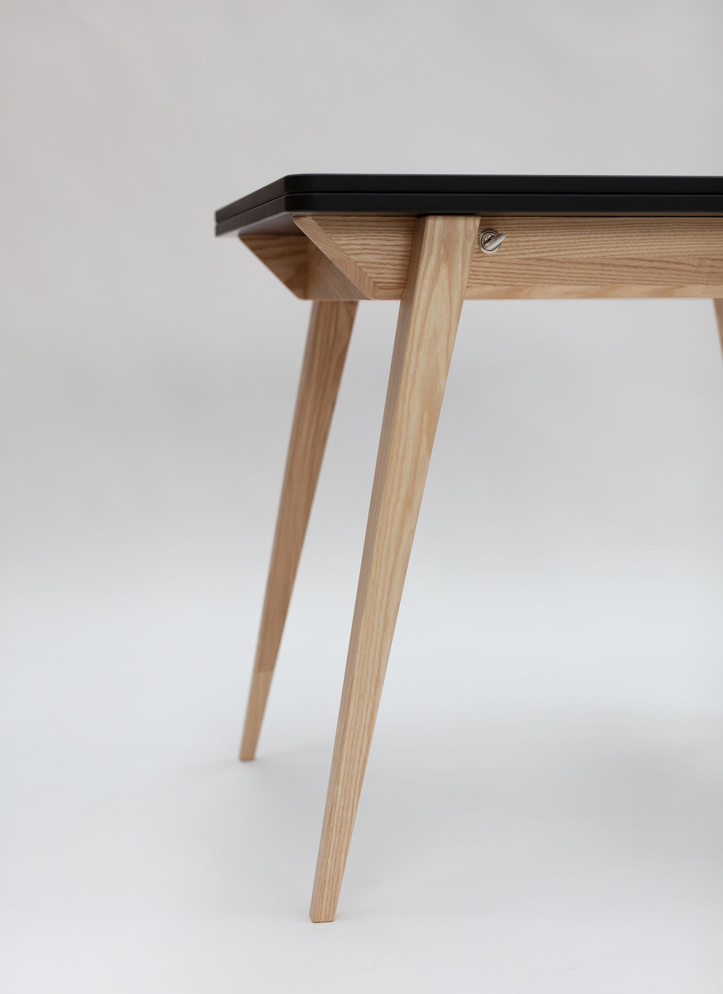 Envelope Extendable Dining Table