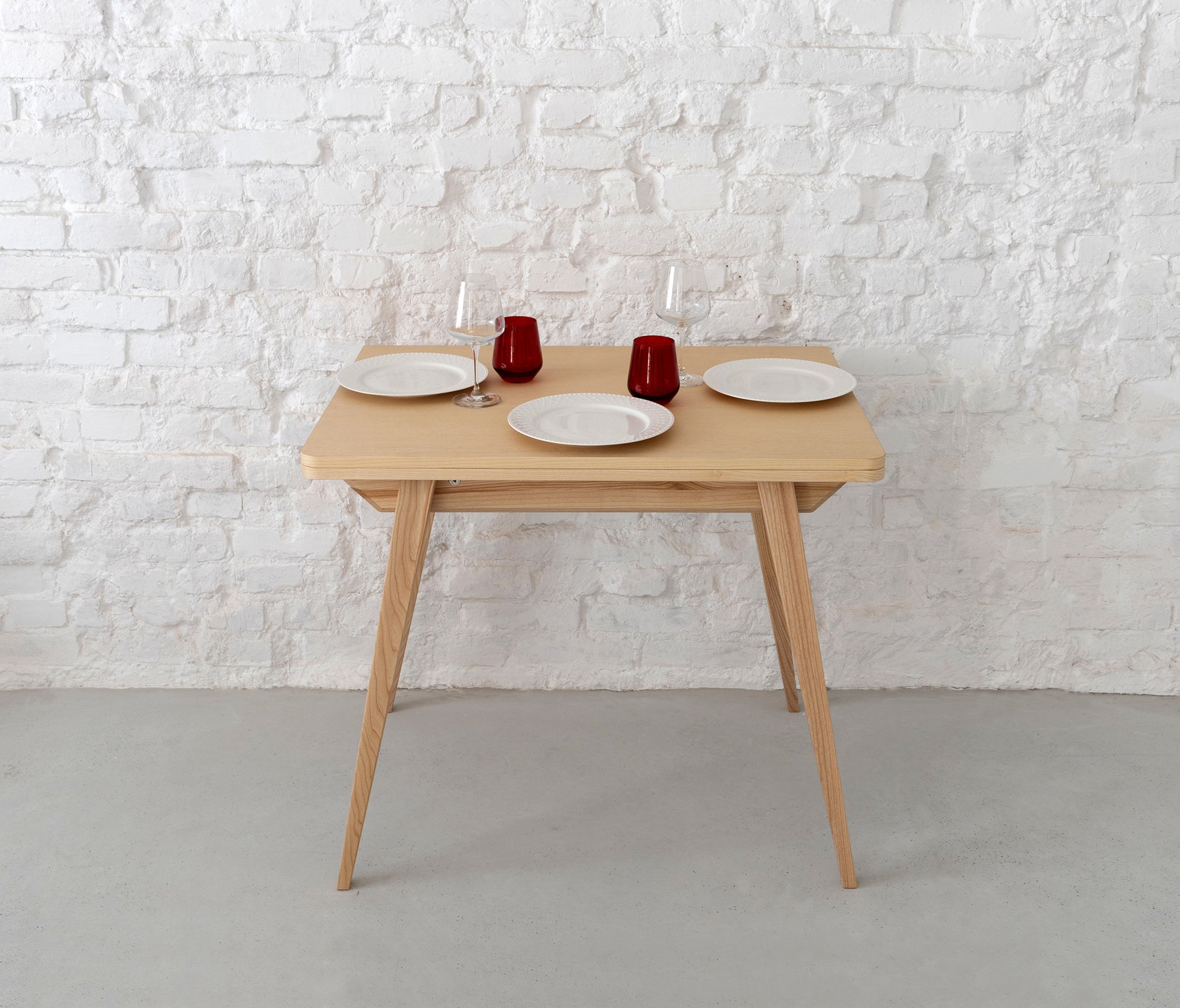Envelope Veneered Extendable Dining Table