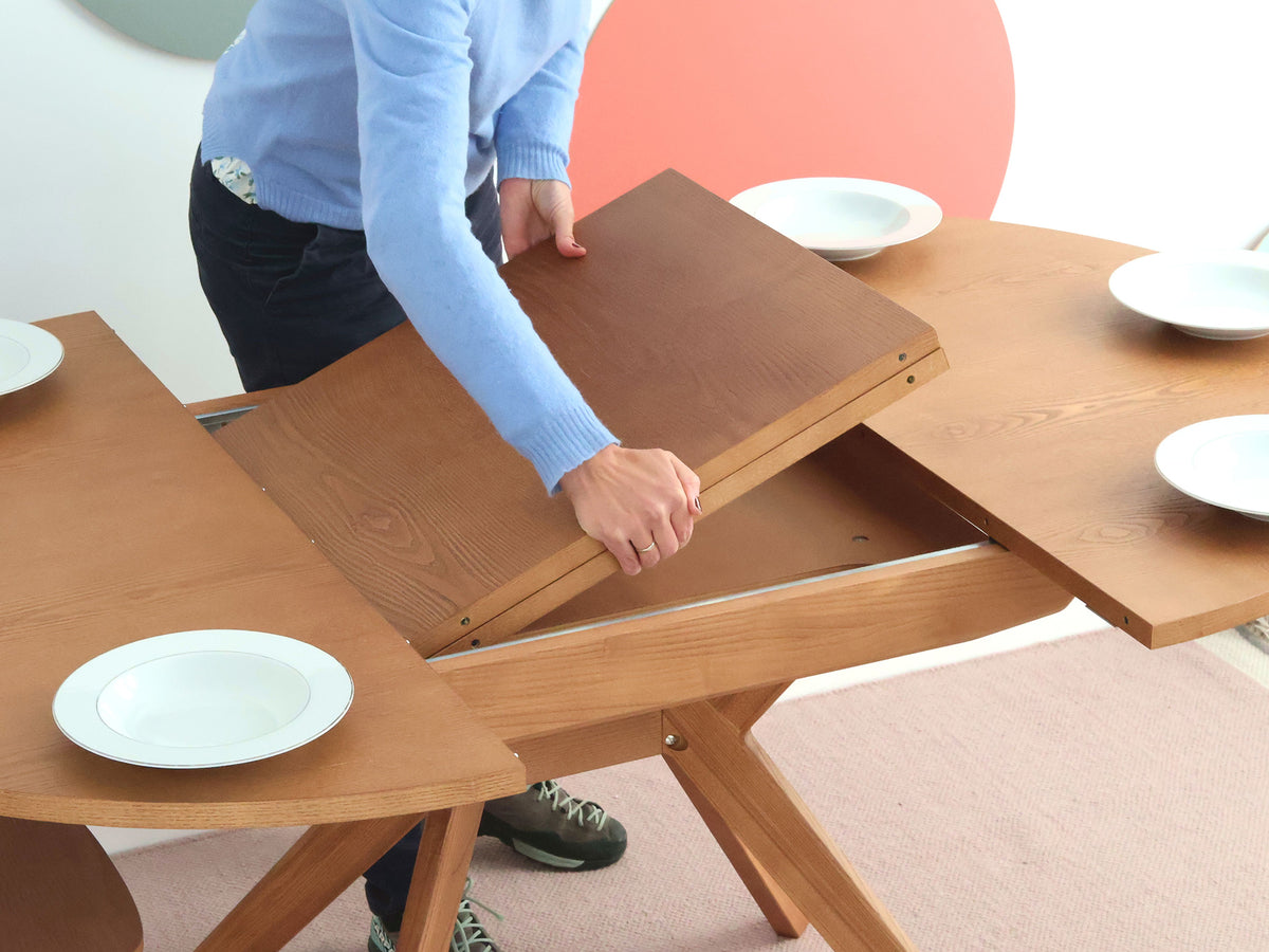 Biju Round Veneered Extendable Dining Table