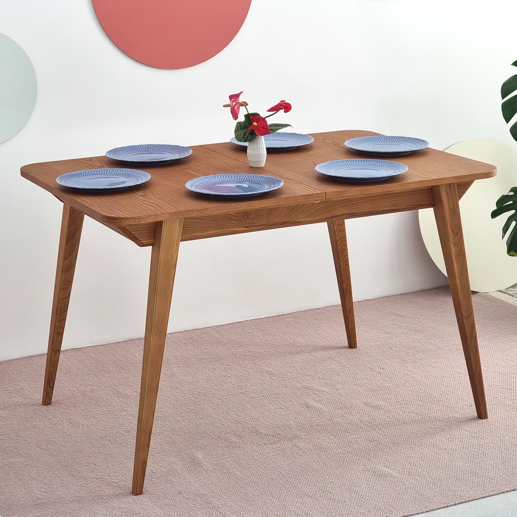 Envelope Bold Veneered Extendable Dining Table