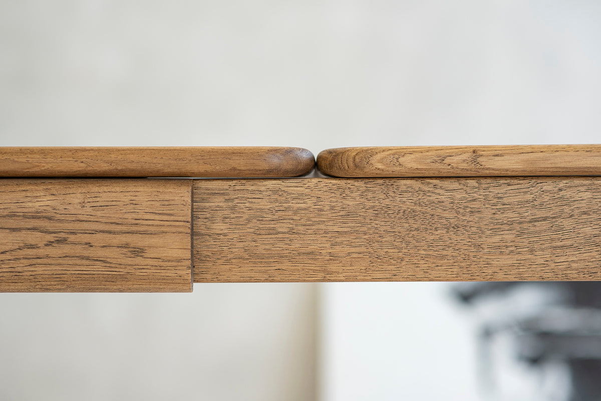 Filo Dining Table
