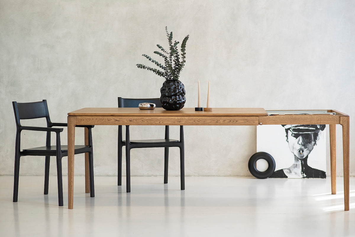 Filo Dining Table