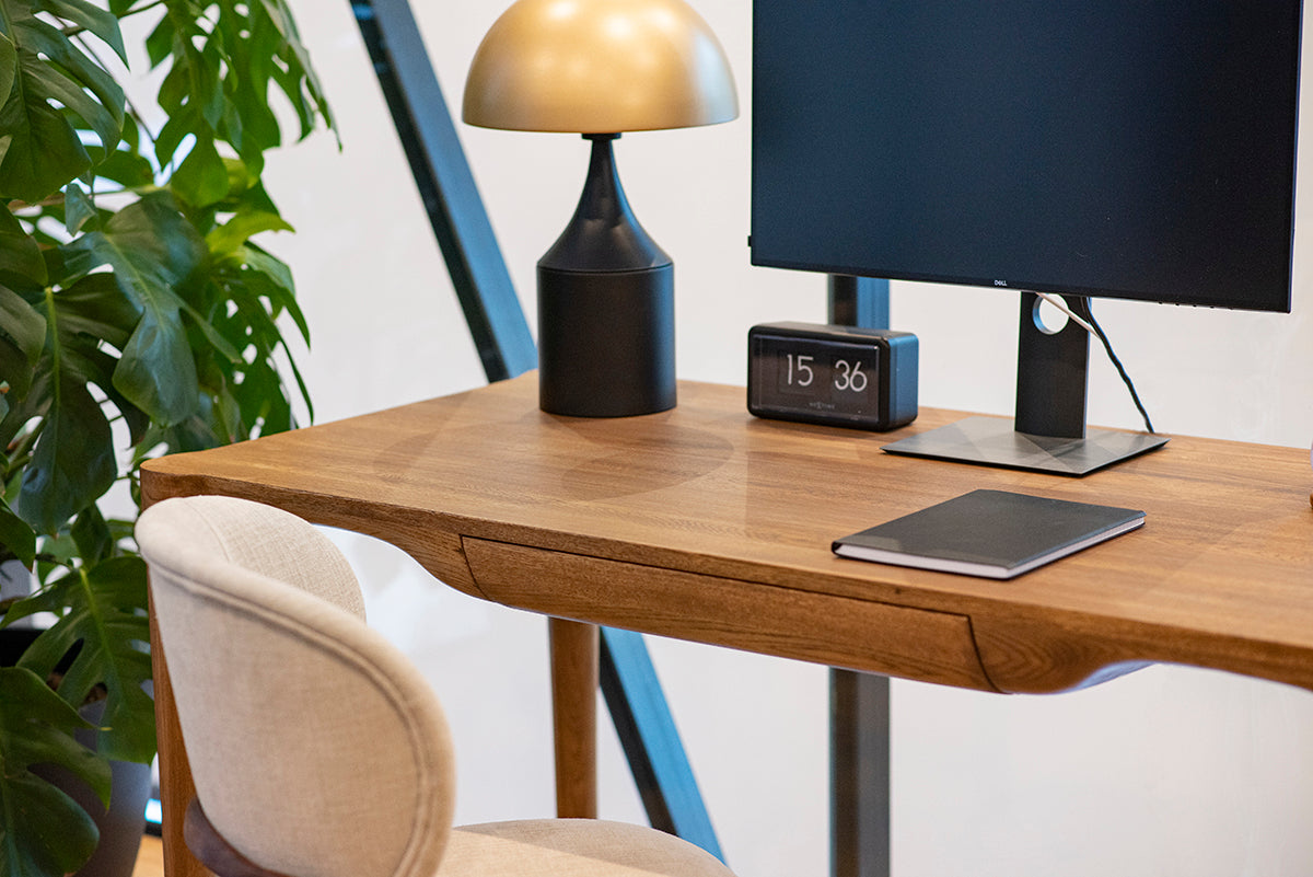 Hoja Desk - WOO .Design