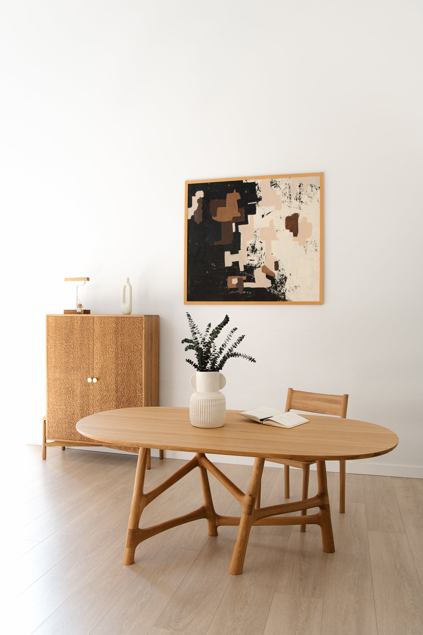 Pino Oak Cabinet