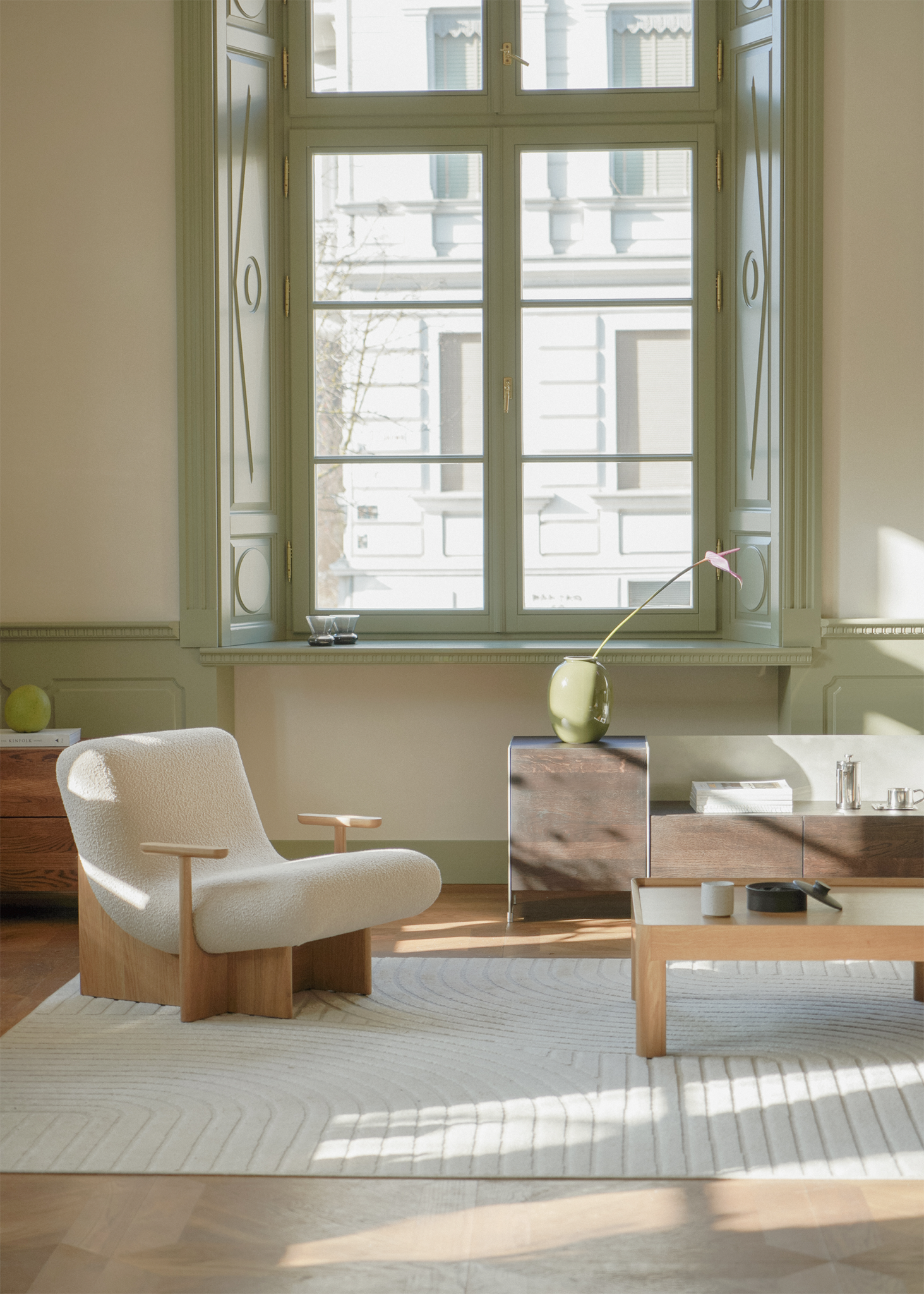 Kivo Lounge Chair