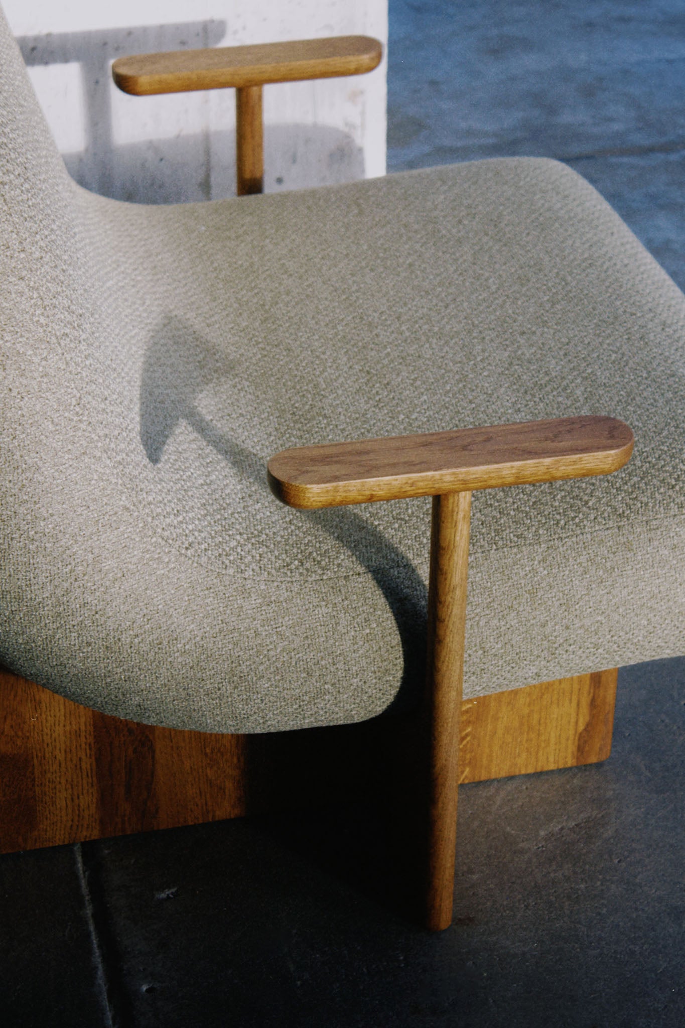Kivo Lounge Chair
