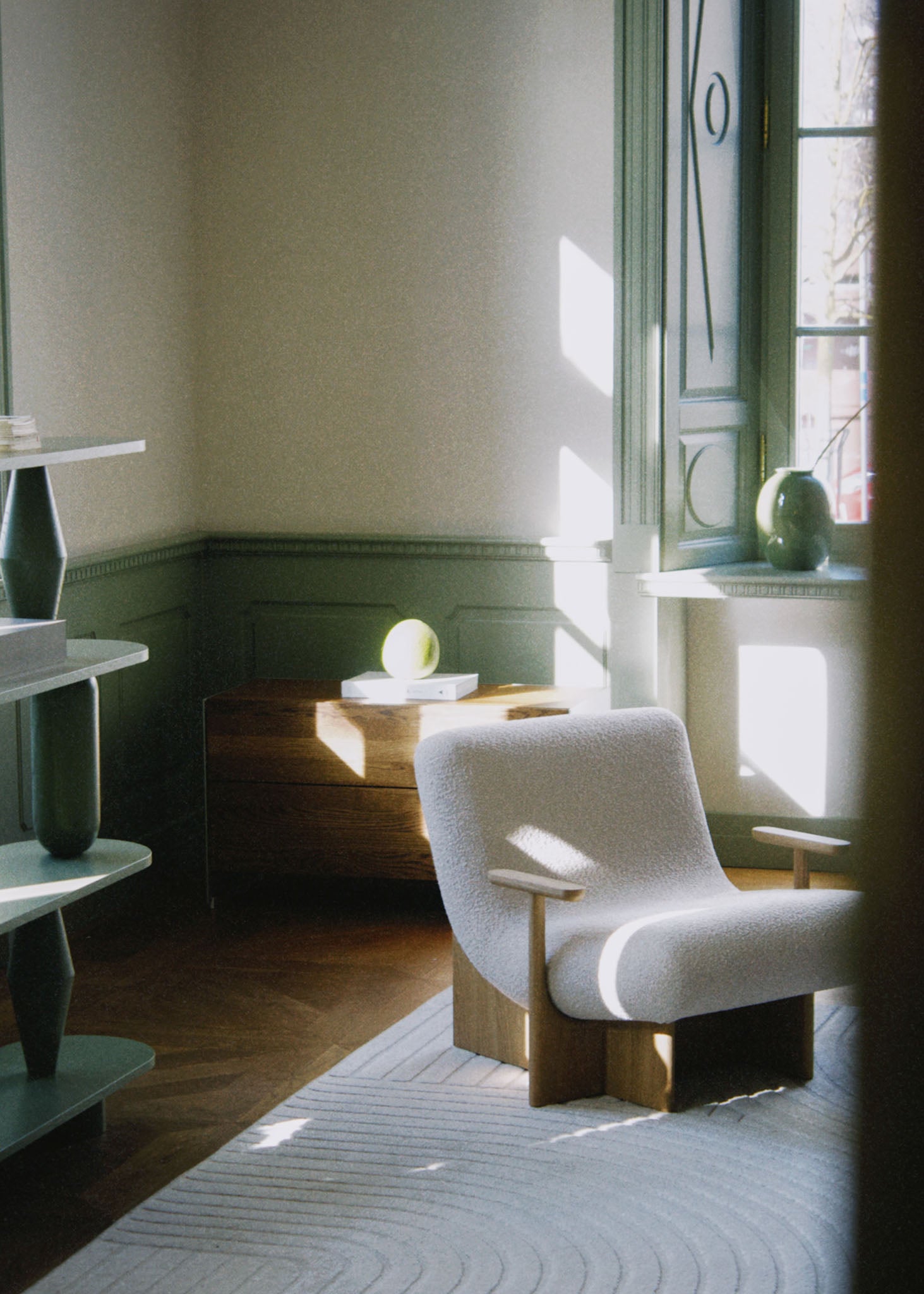 Kivo Lounge Chair