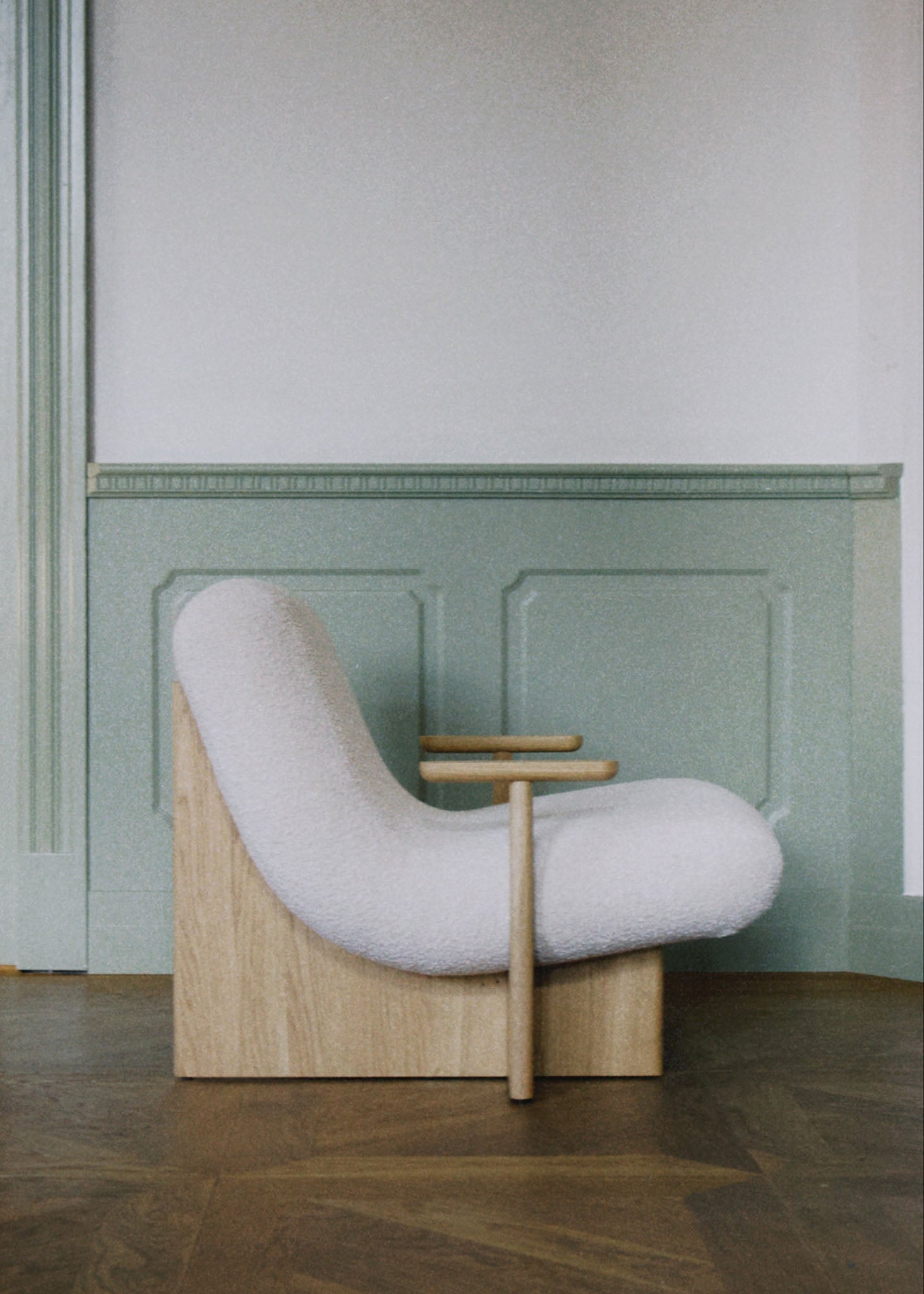 Kivo Lounge Chair