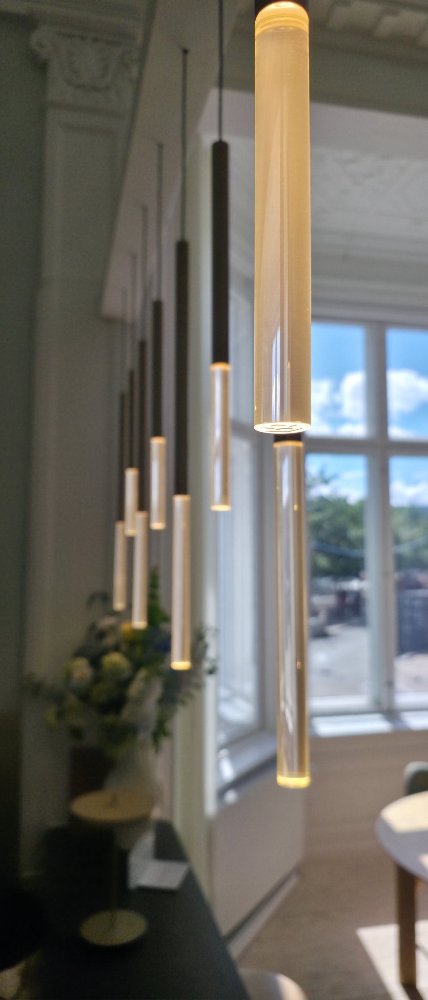 Gesture Tall Pendant Lamp
