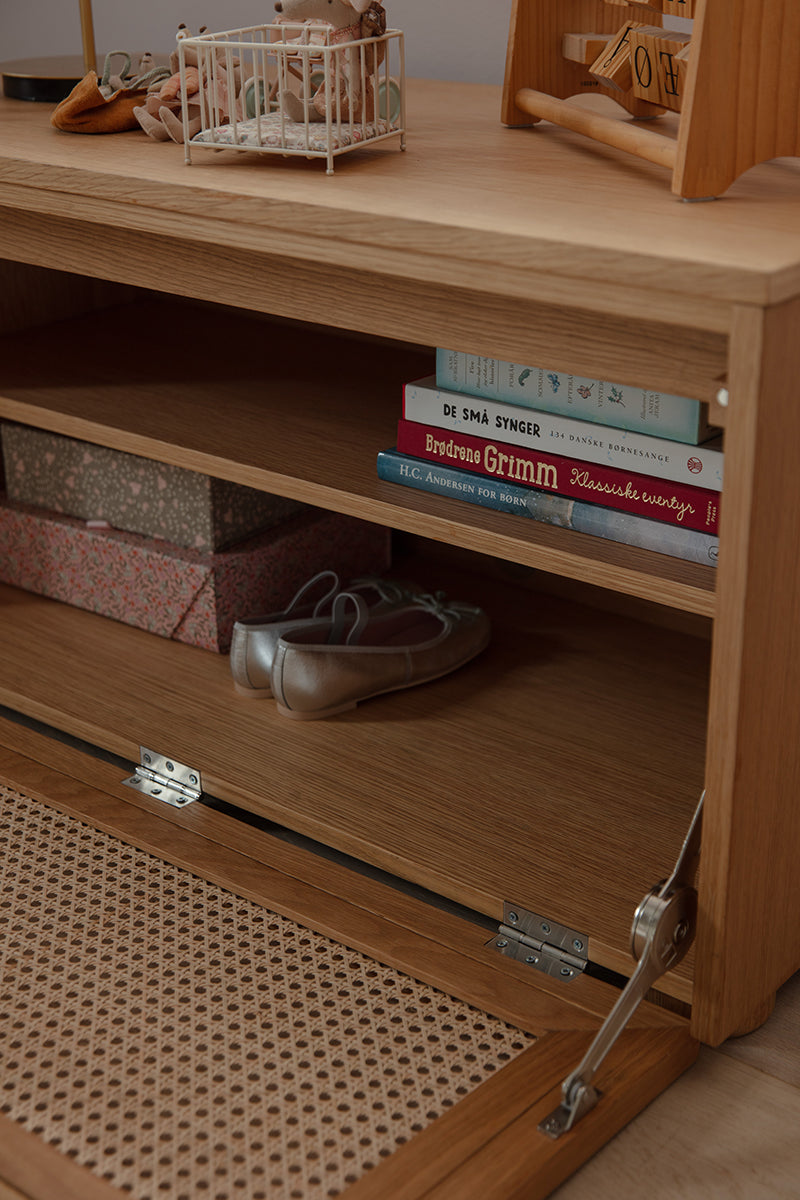 Hideaway Grid Door Storage Bench with Cushion