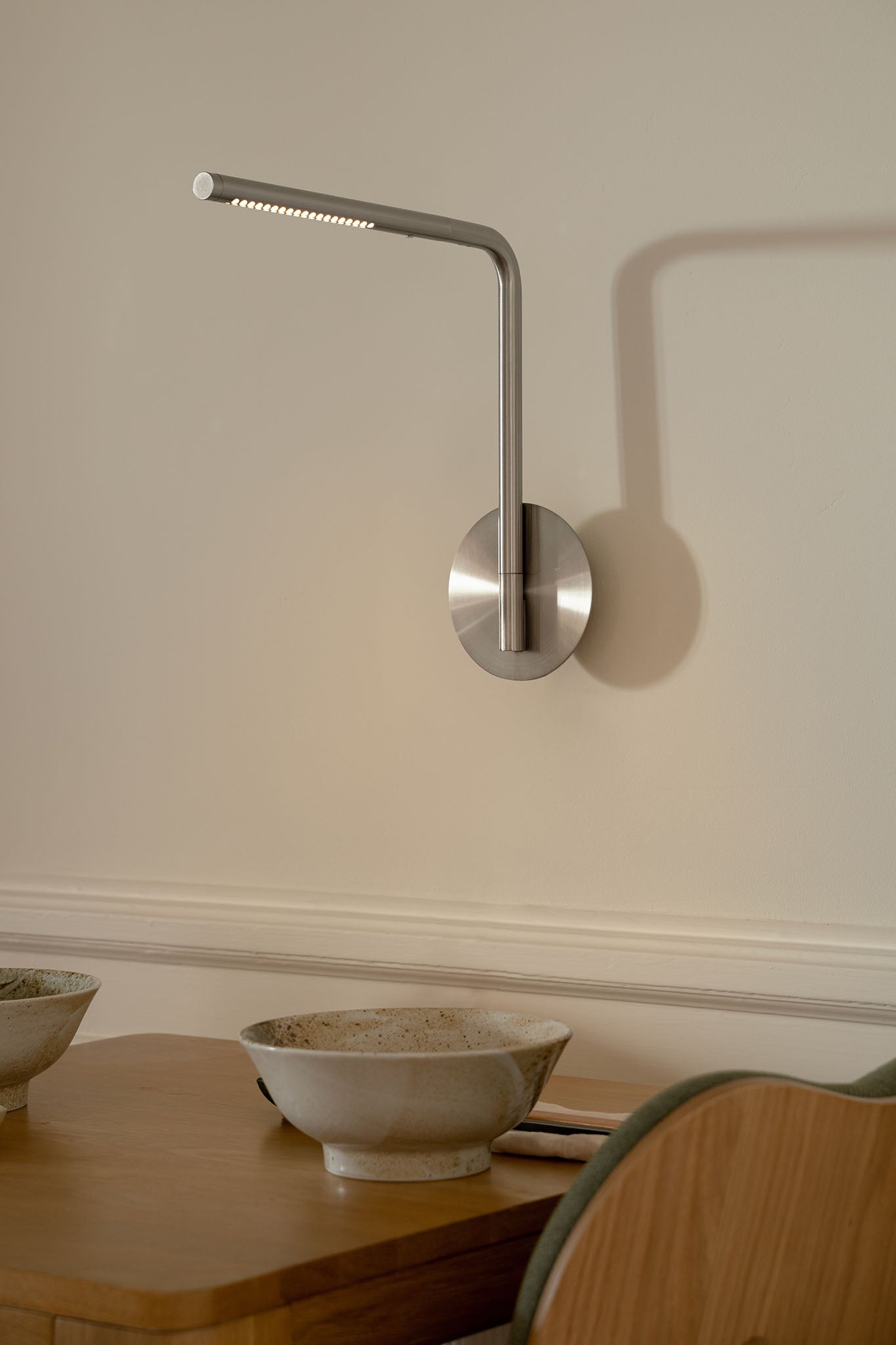 Omni Pivot Wall Lamp