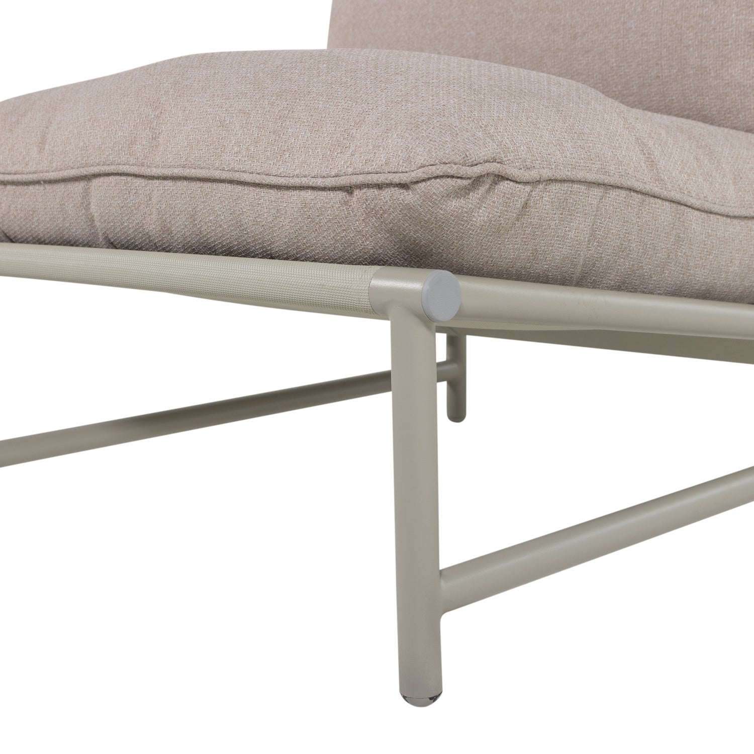 Elvo Garden Lounge Chair