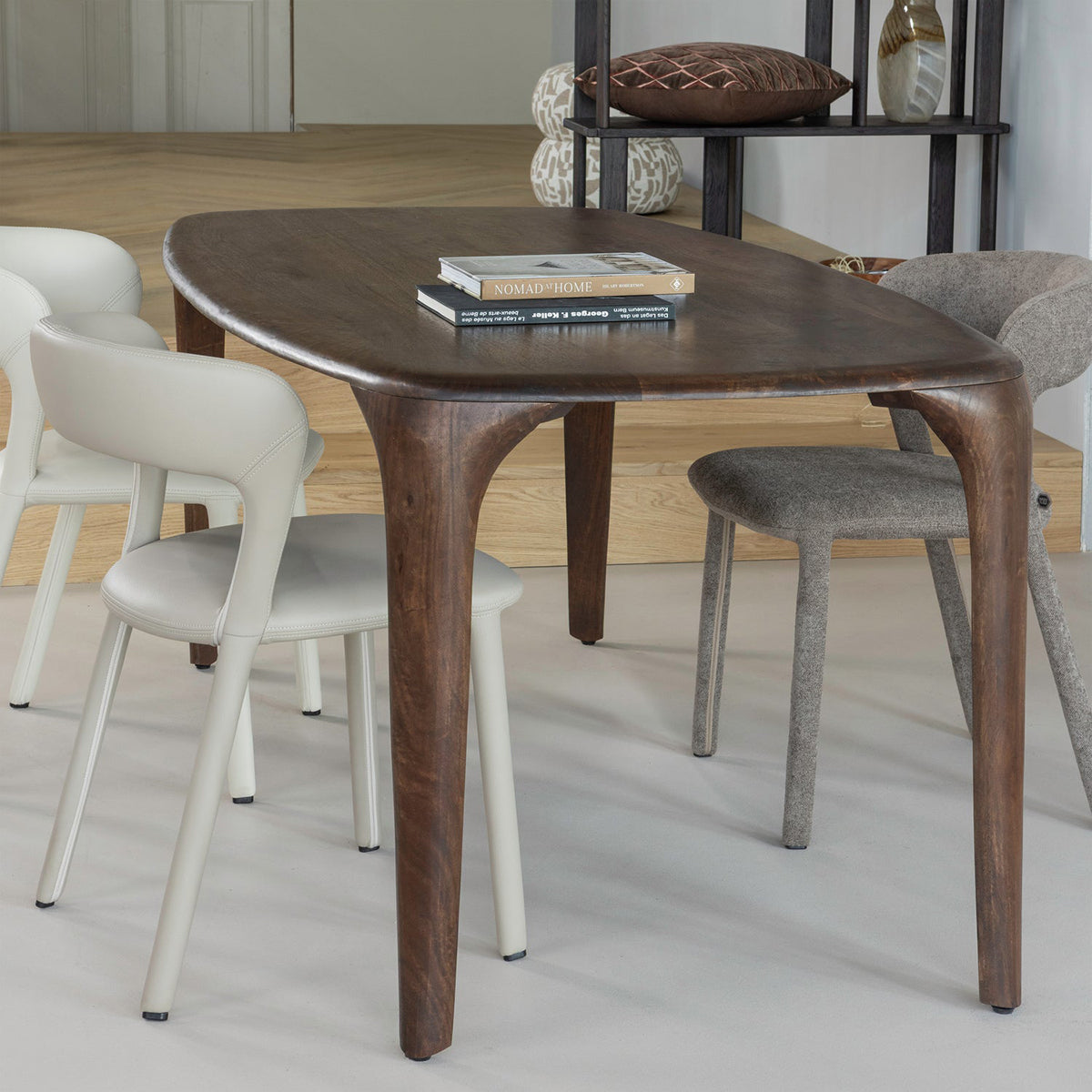 Fiore Dining Table