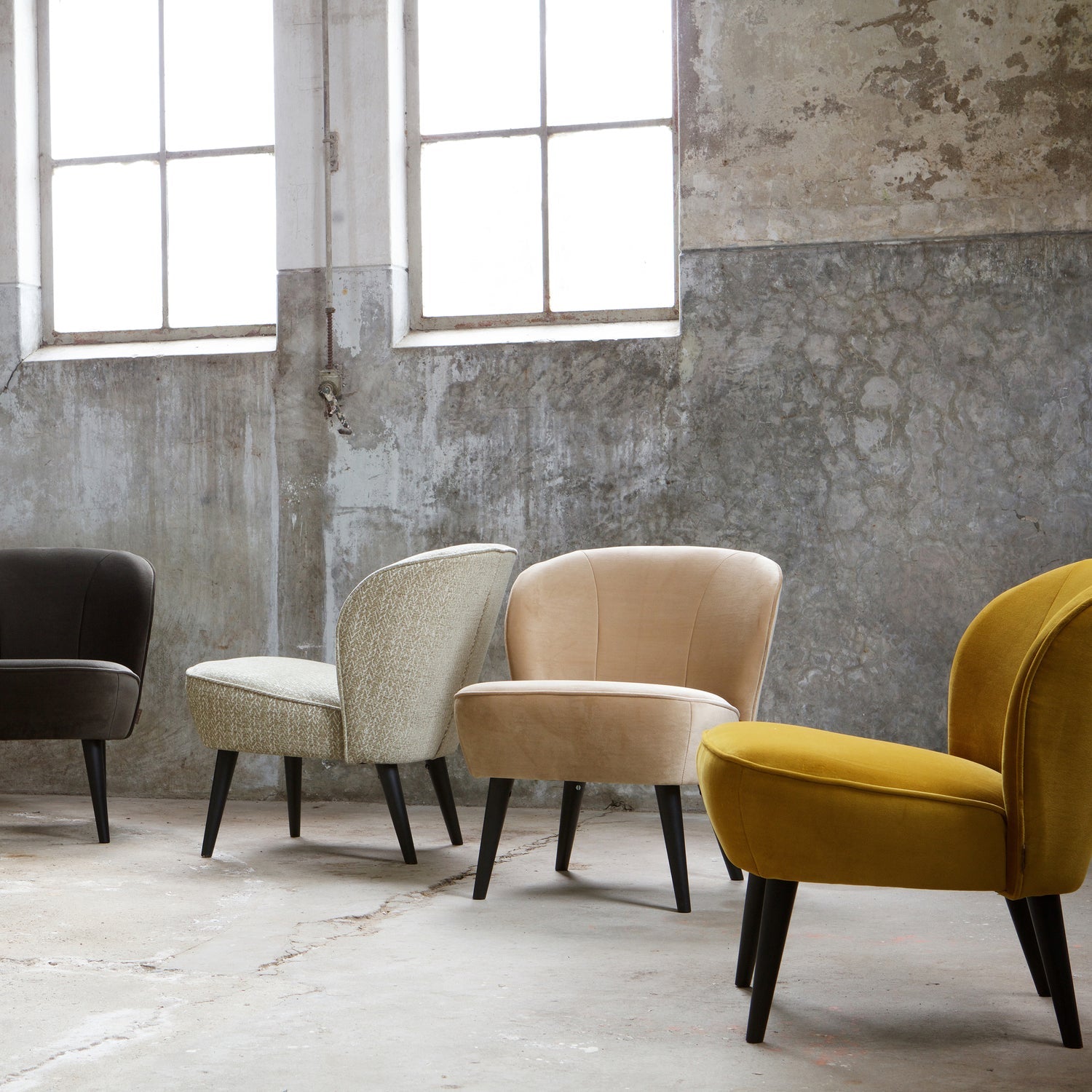 Sara Armchair