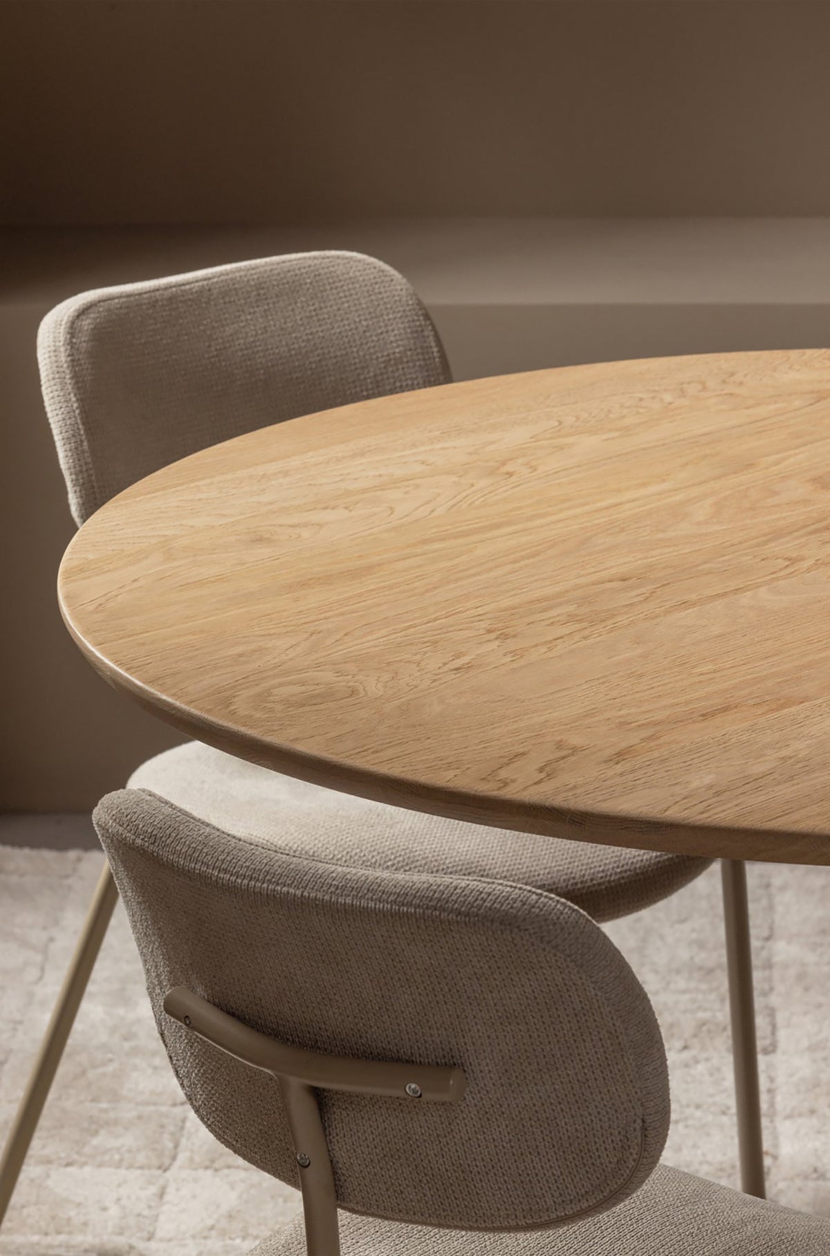 Tablo Round Dining Table