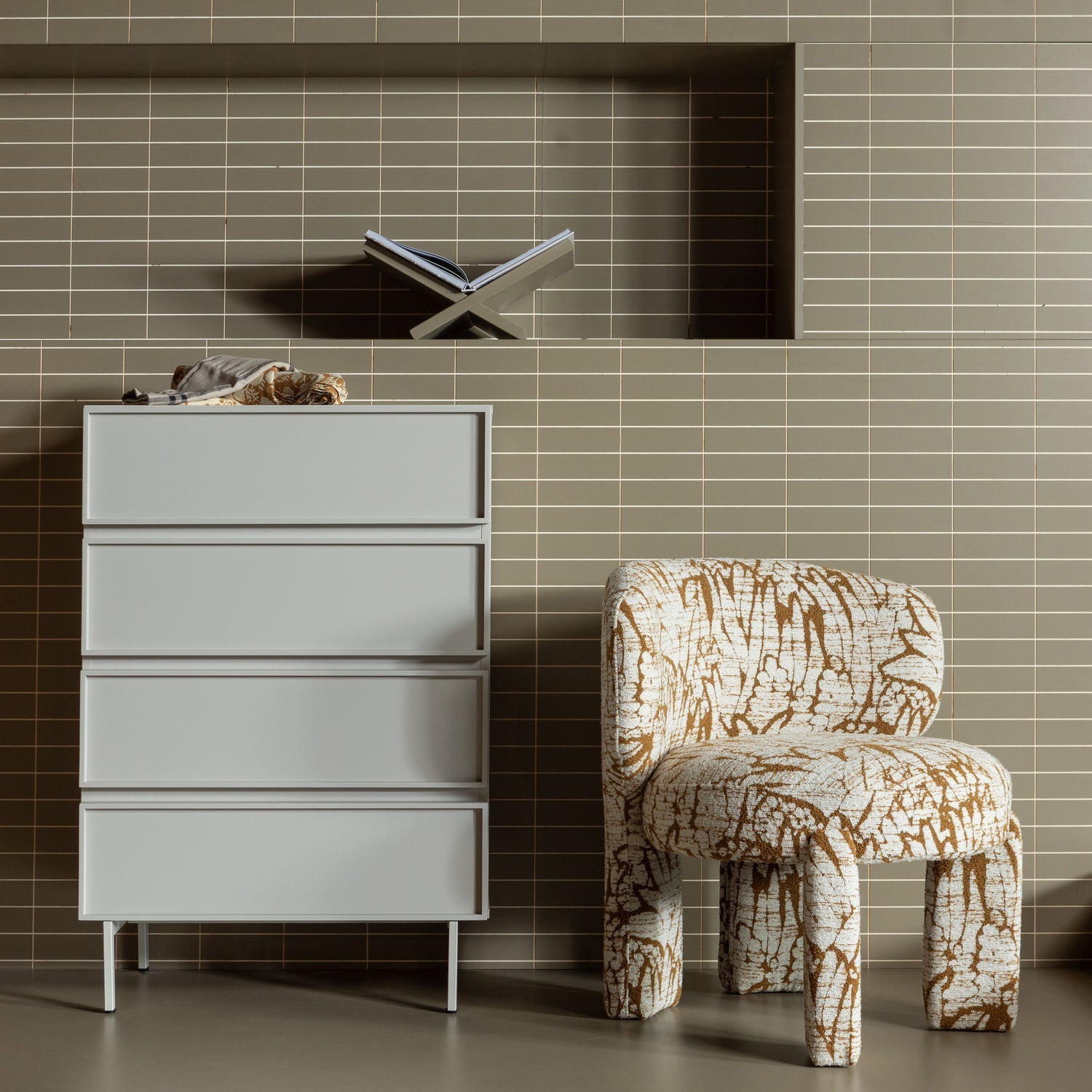Tours 4 Drawers Dresser
