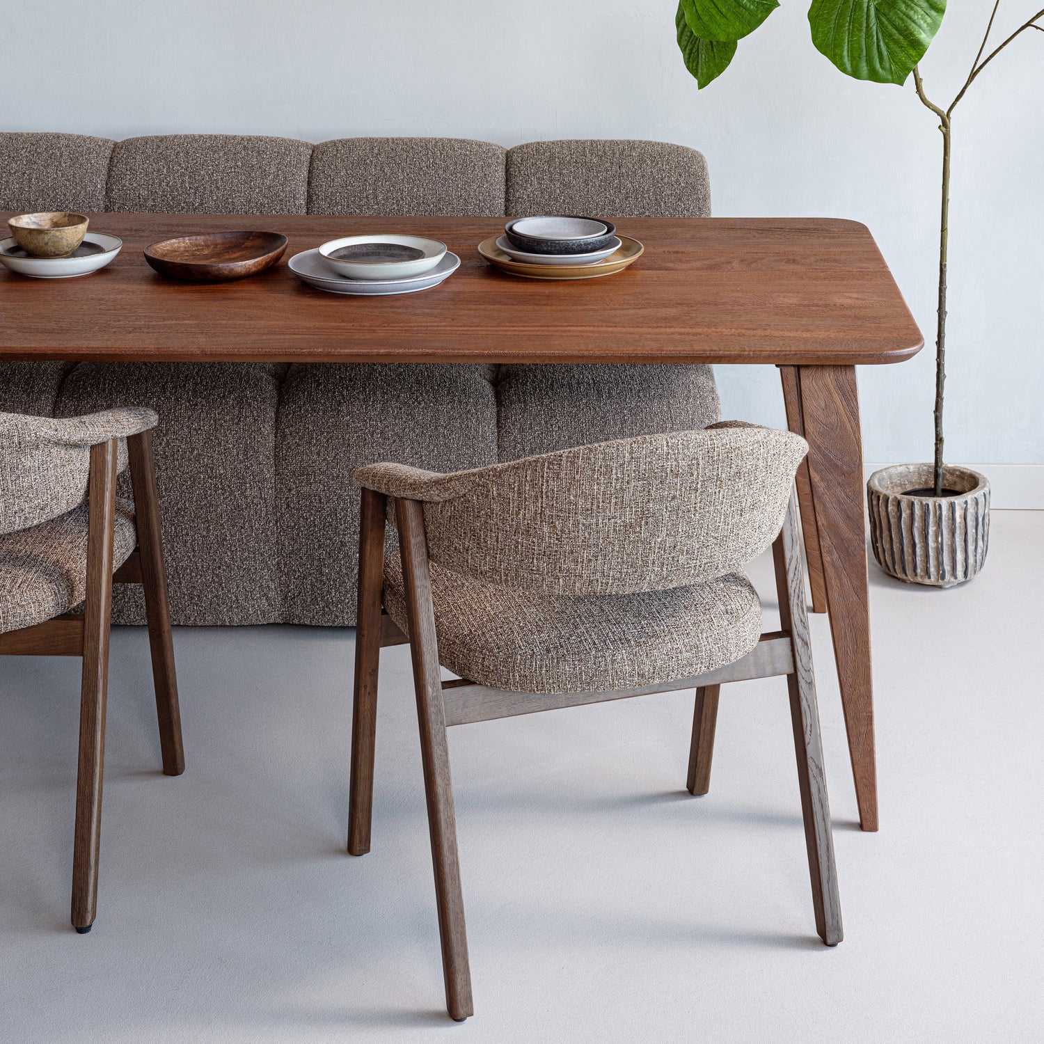 Tunar Dining Chair with Armrest
