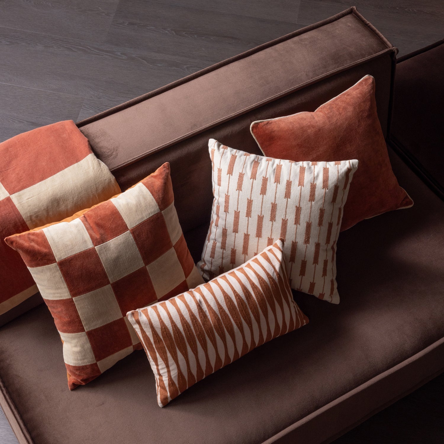 Zena Velvet Cushion (4/Set)