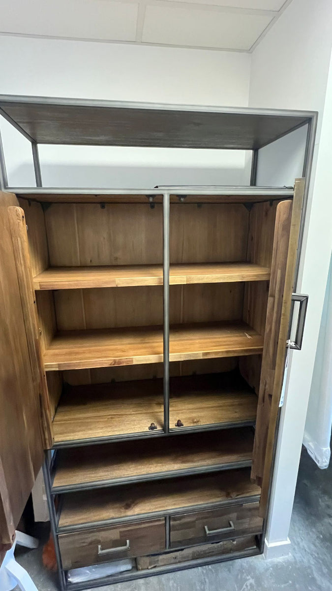 Hudson Cabinet (Display/Discontinued Collection)