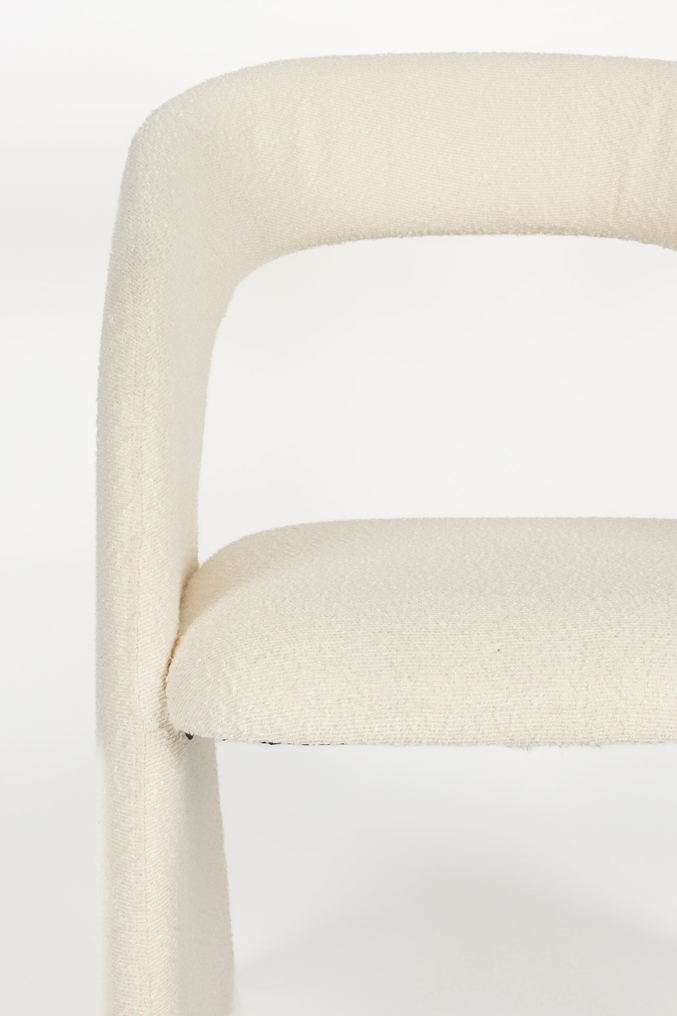 Maire Chair