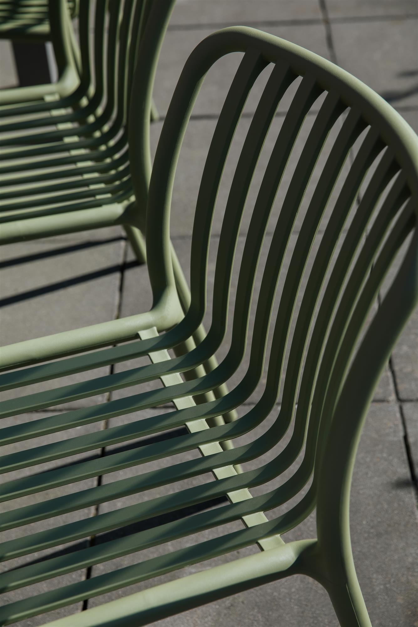 Mante Outdoor Chair