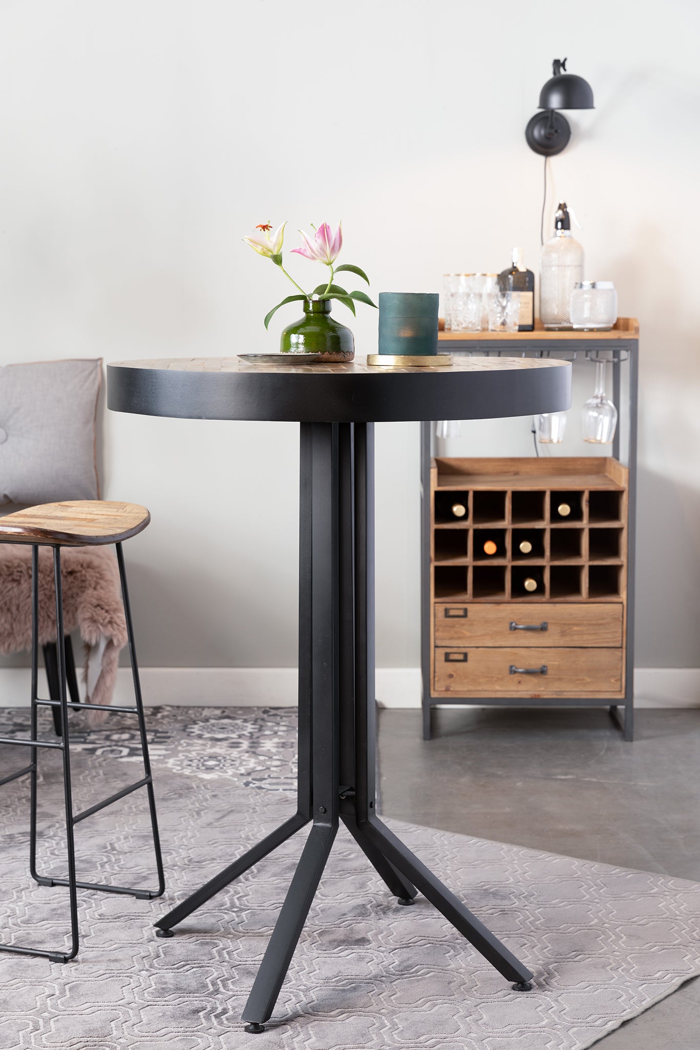 Tangle Barstool