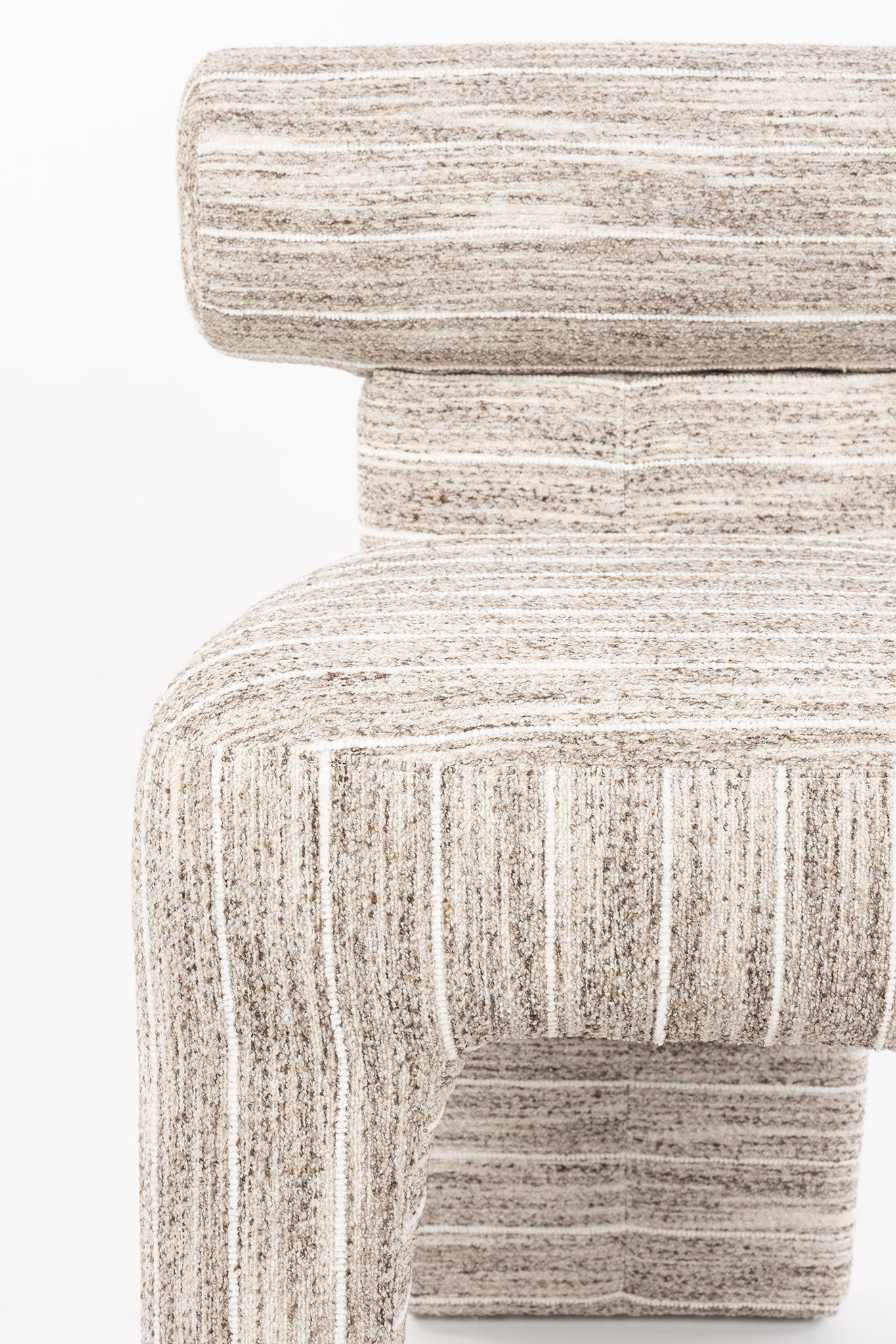 Vana Chair
