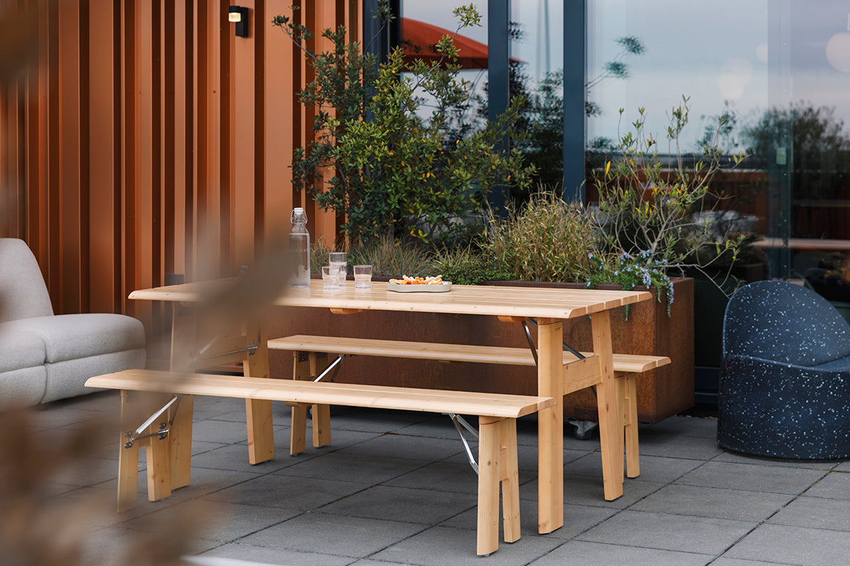 Avenue Outdoor Bench