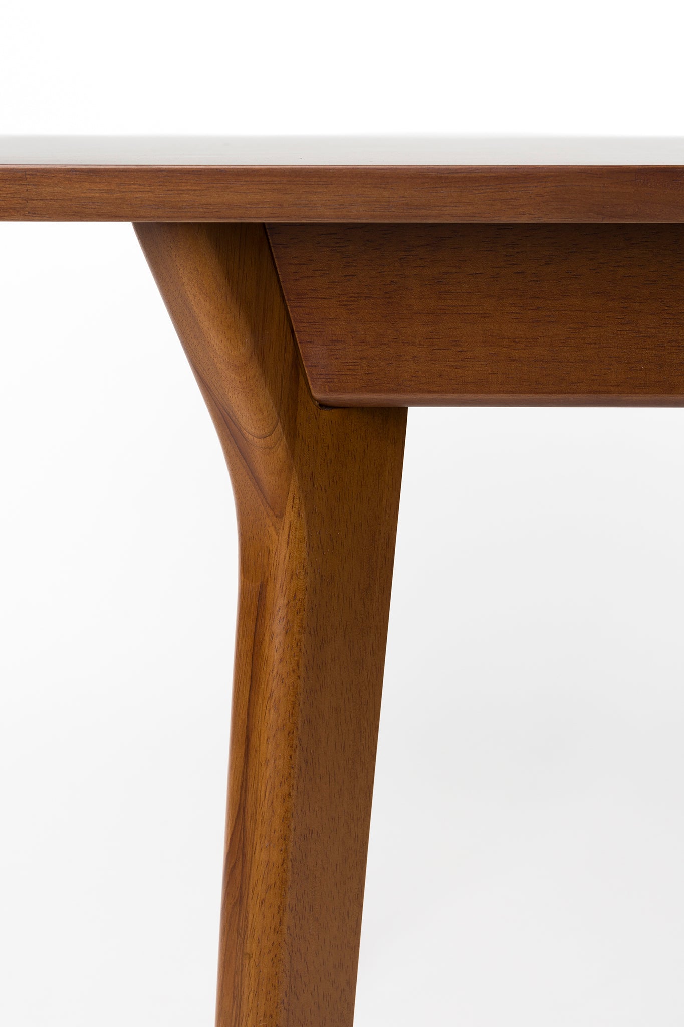 Ellen Dining Table