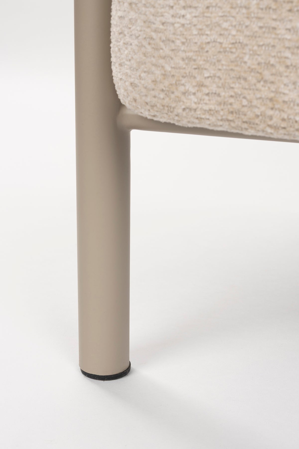 Heels Lounge Chair