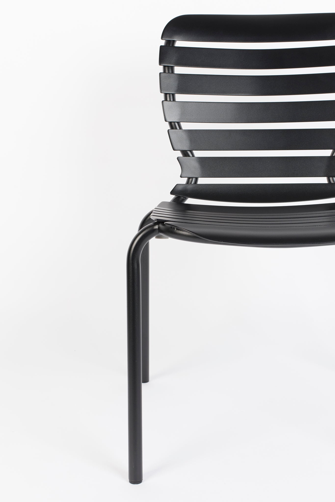 Vondel 168.5 Garden Table Set with Chair