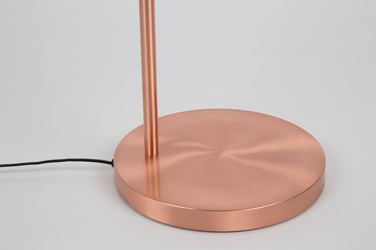 Buckle Head Floor Lamp