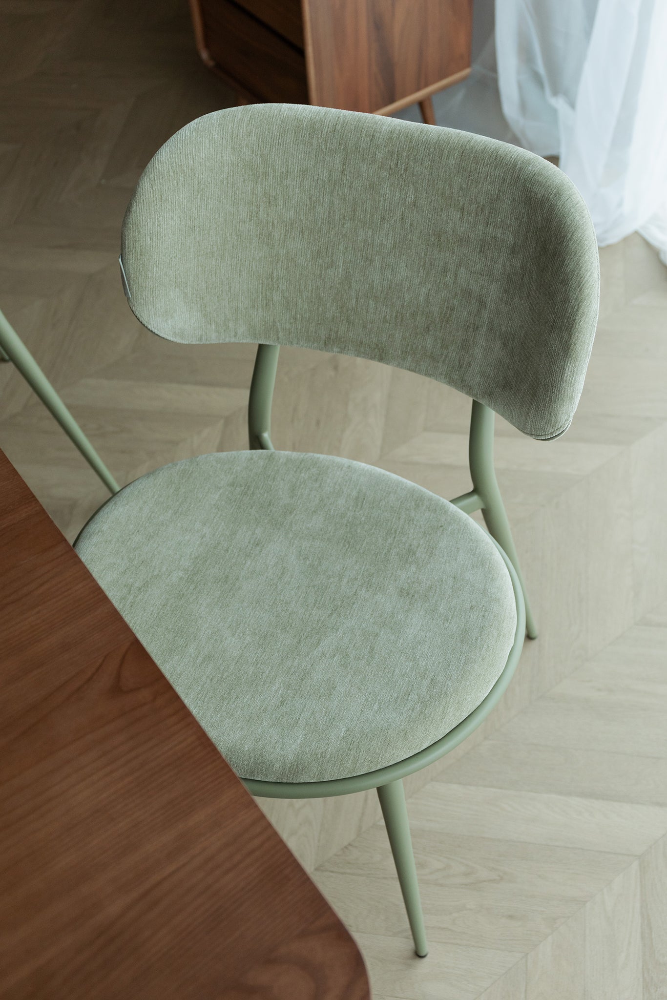 Lieve Chair