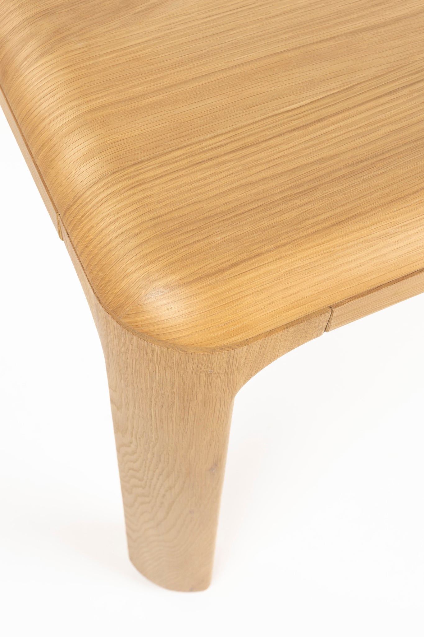 Oever Dining Table