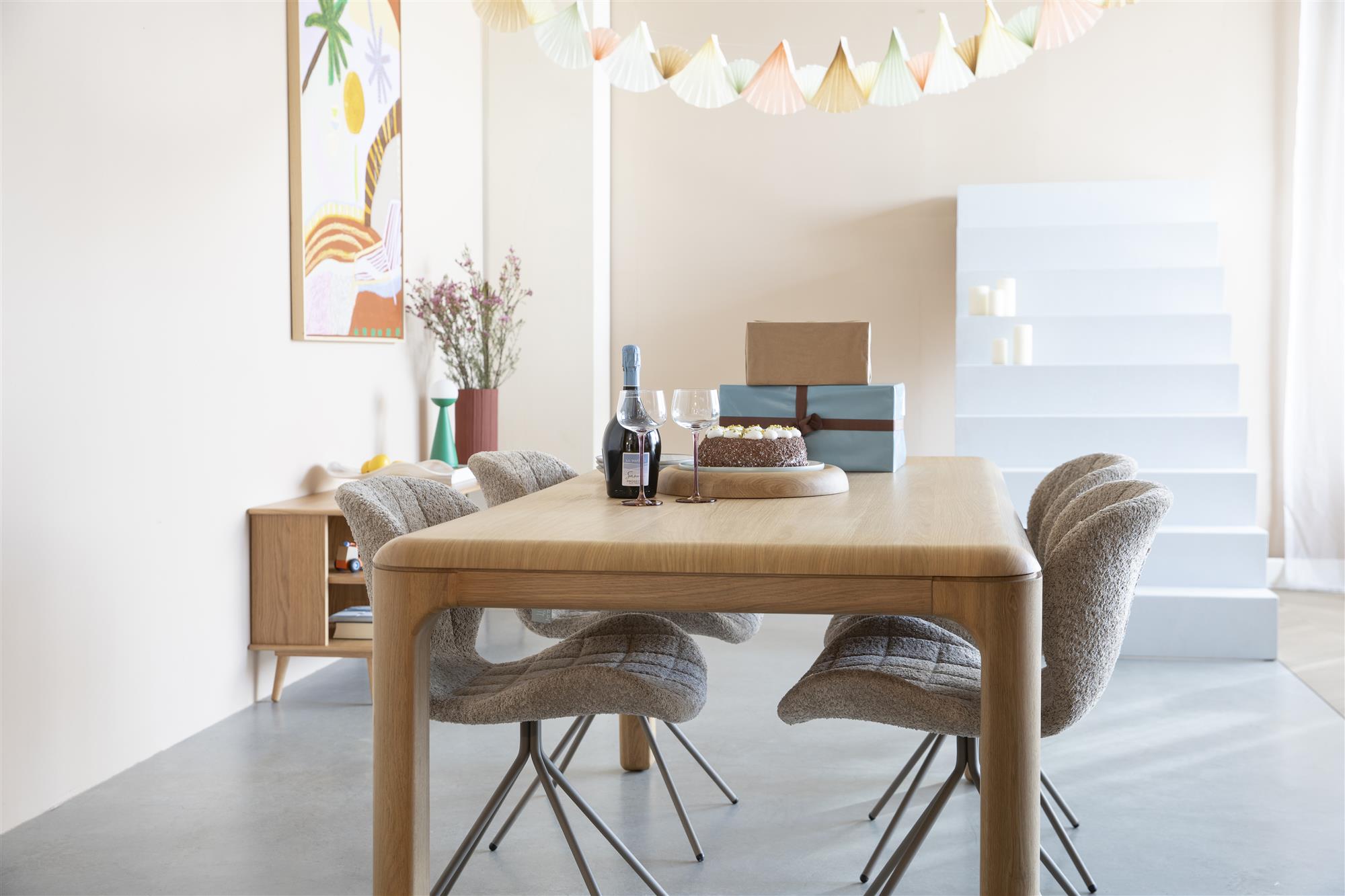 Oever Dining Table