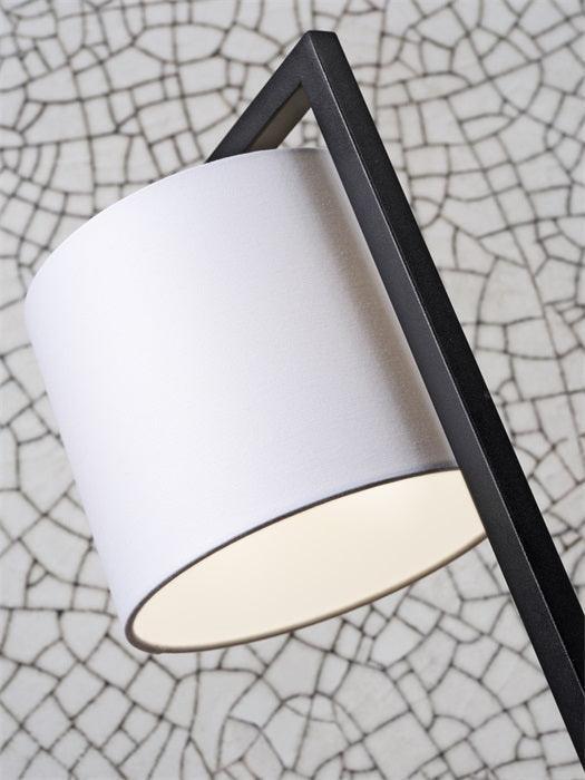 Boston 18 Table Lamp - WOO .Design