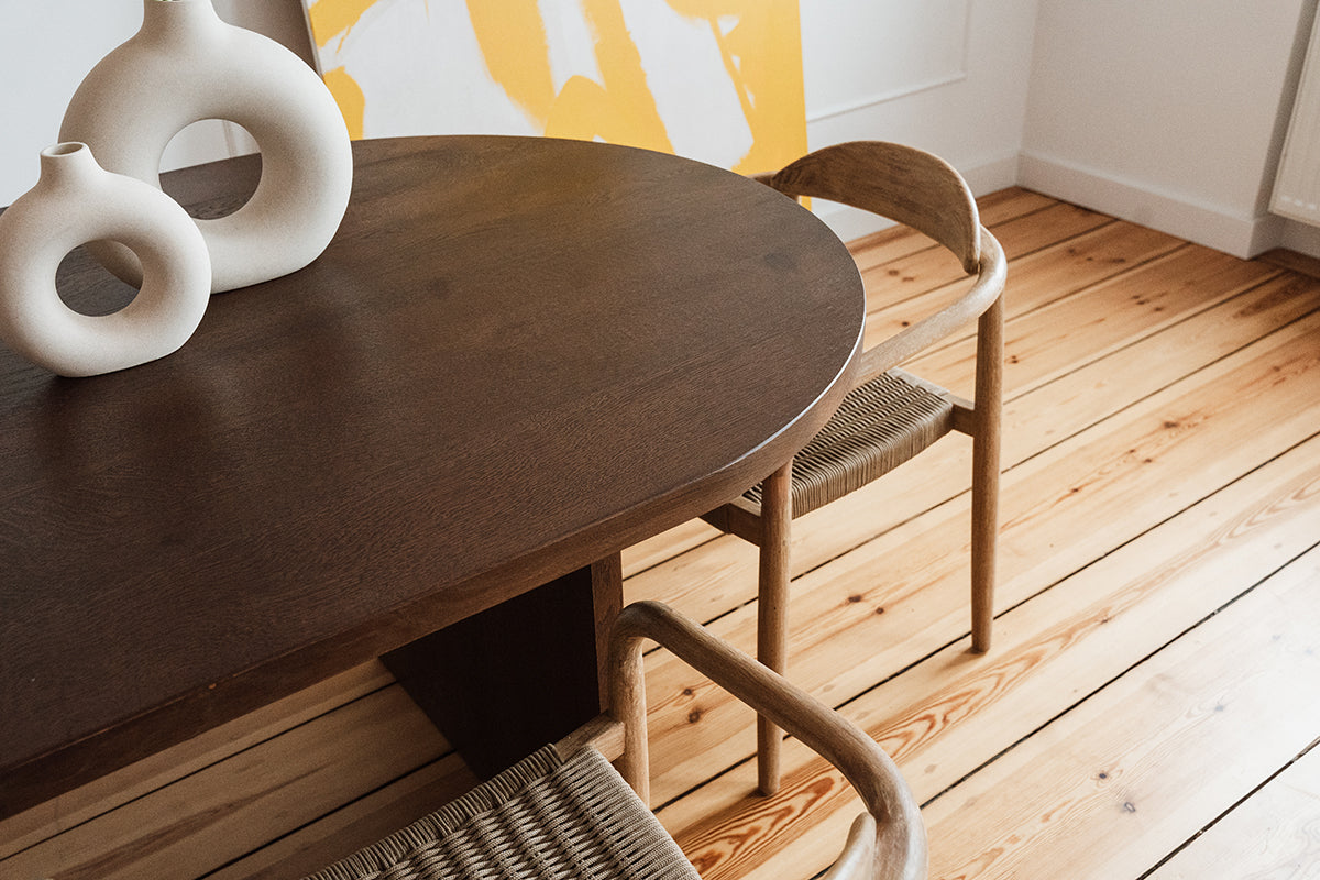 Lars Oval Dining Table