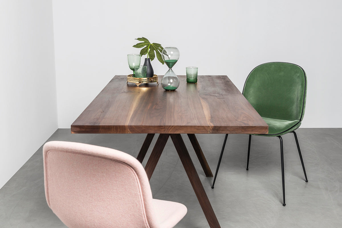 Victoria Dining Table