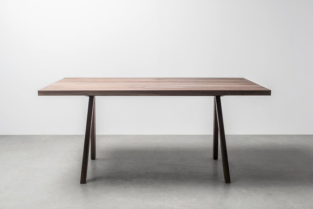 Victoria Dining Table