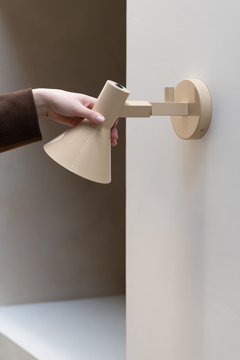 Stavanger Wall Lamp