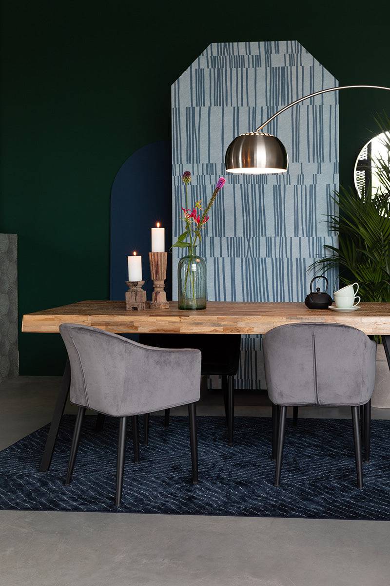Suri Table