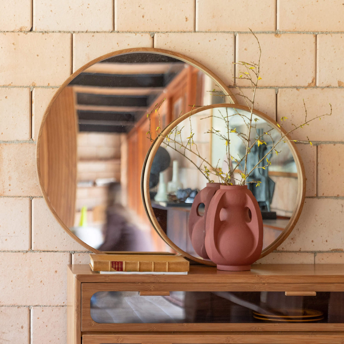Round Mirrors - WOO .DESIGN