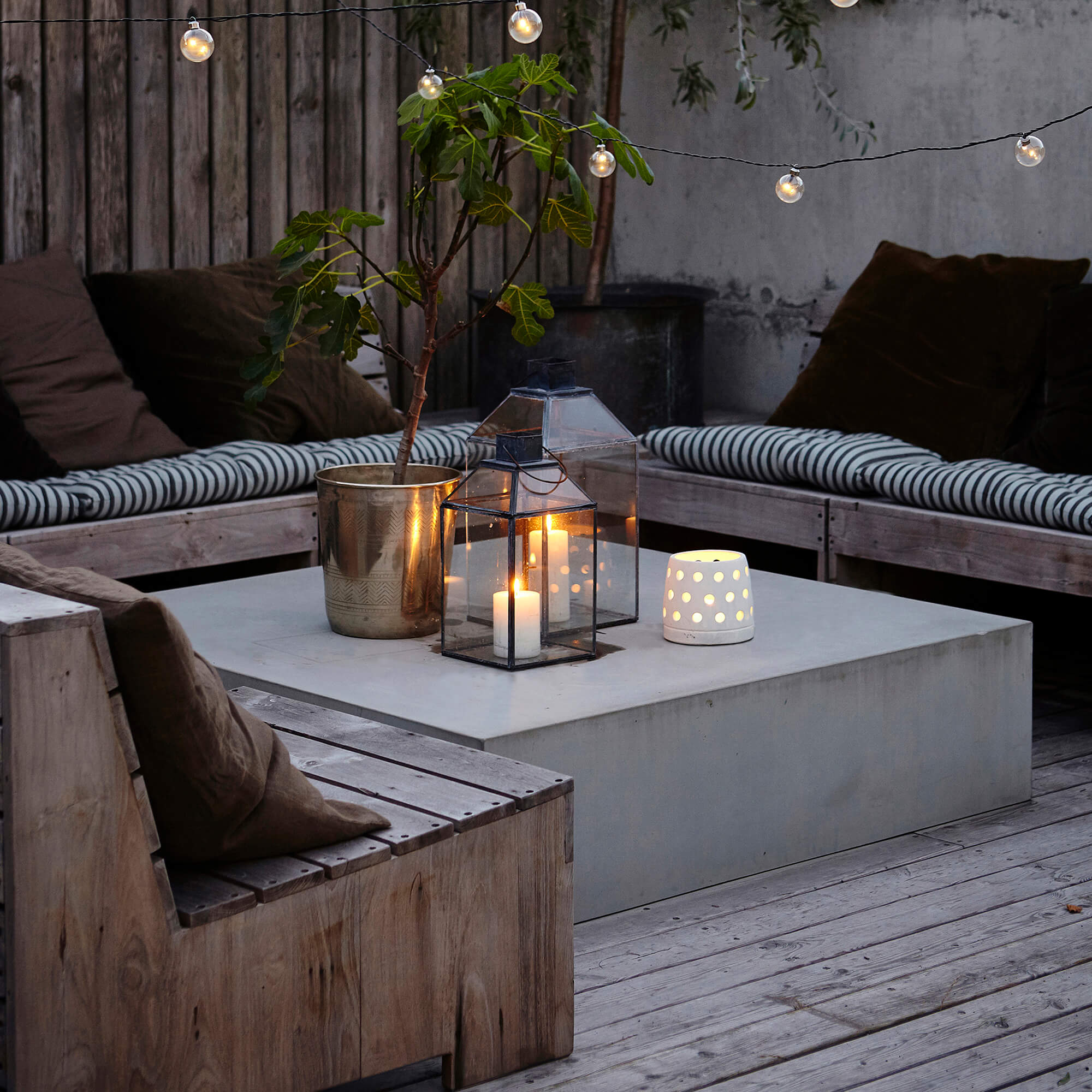 Outdoor Furniture - WOO .DESIGN