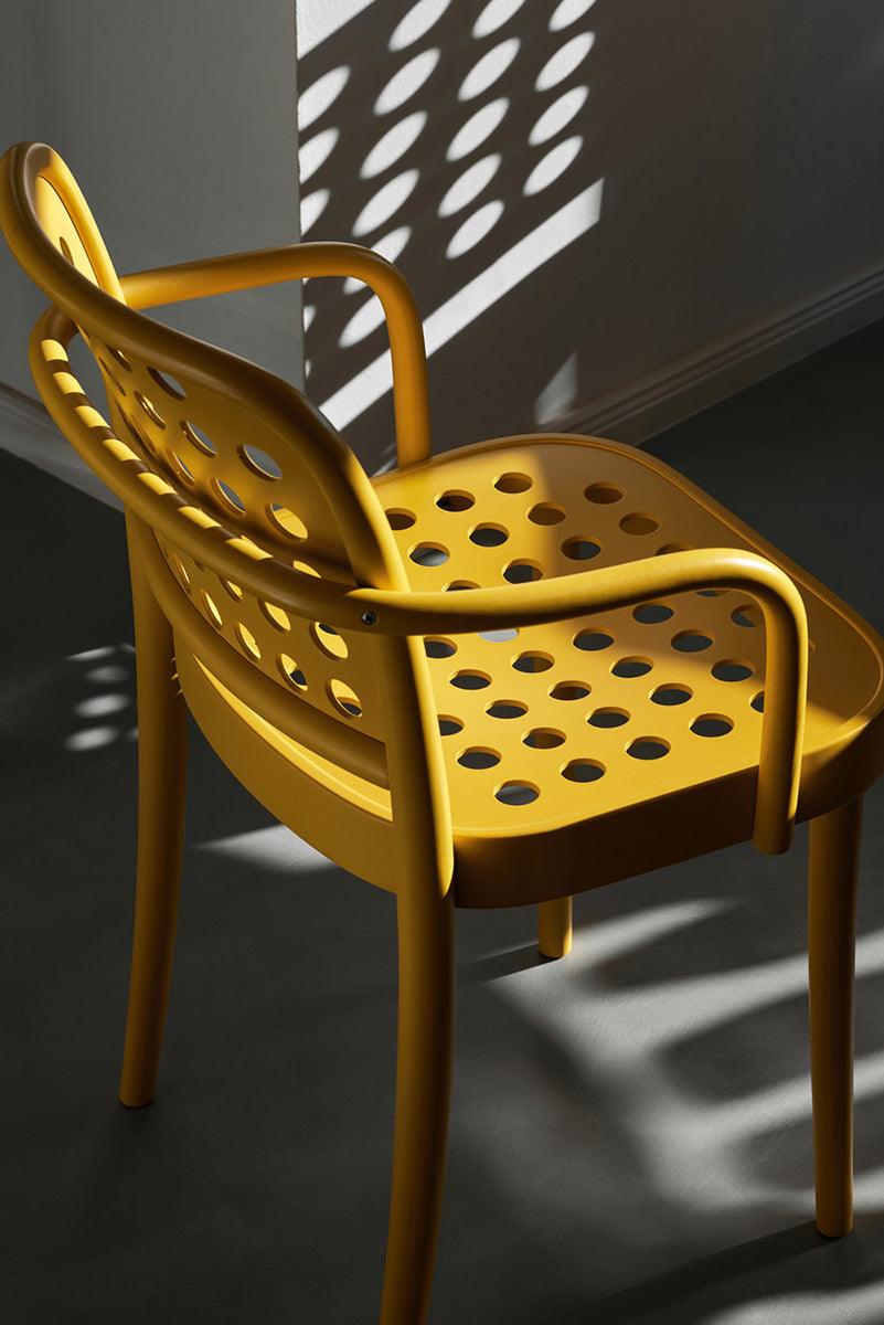 822 Wood Armchair - WOO .Design