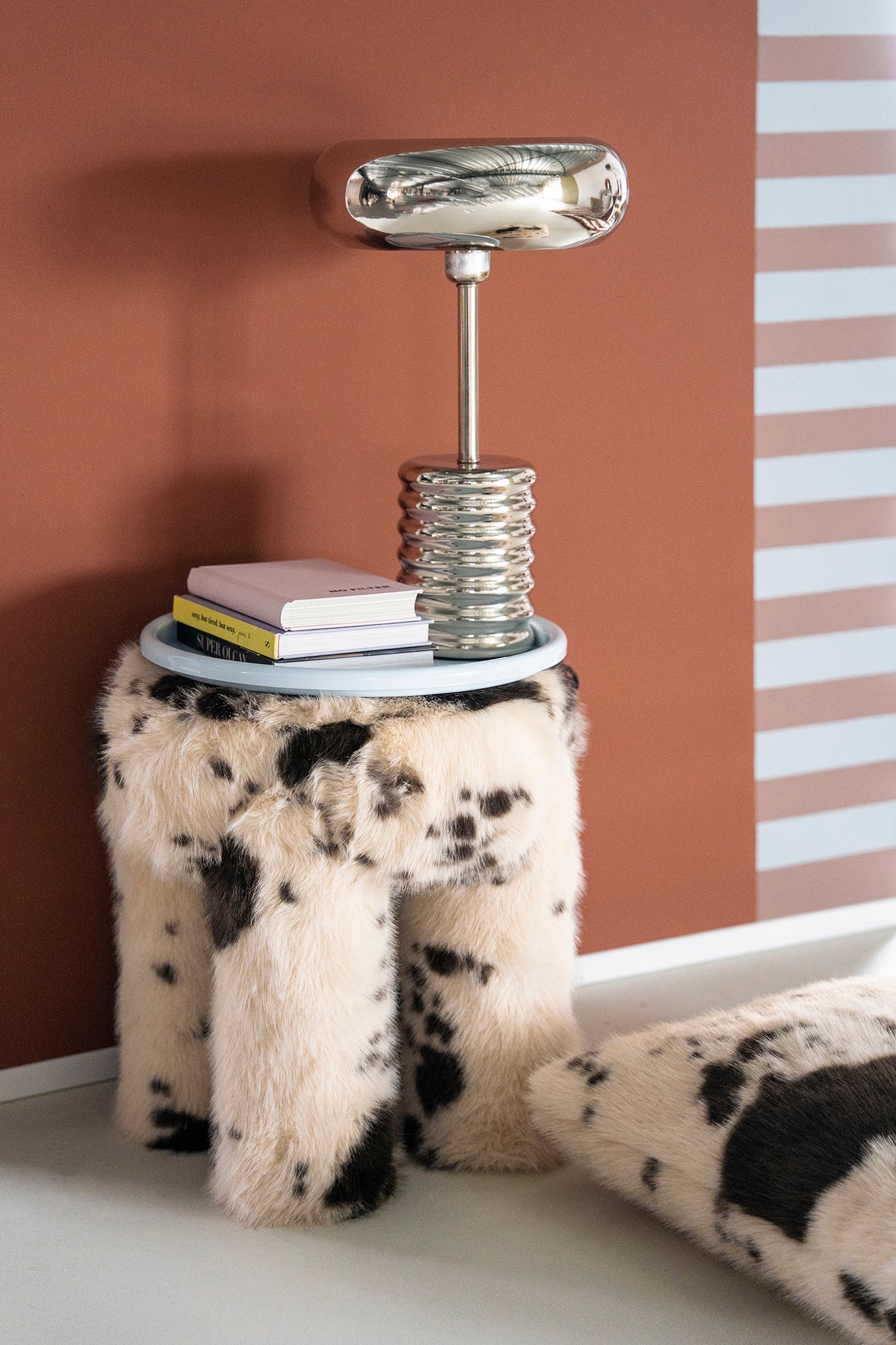 Cowy Stool