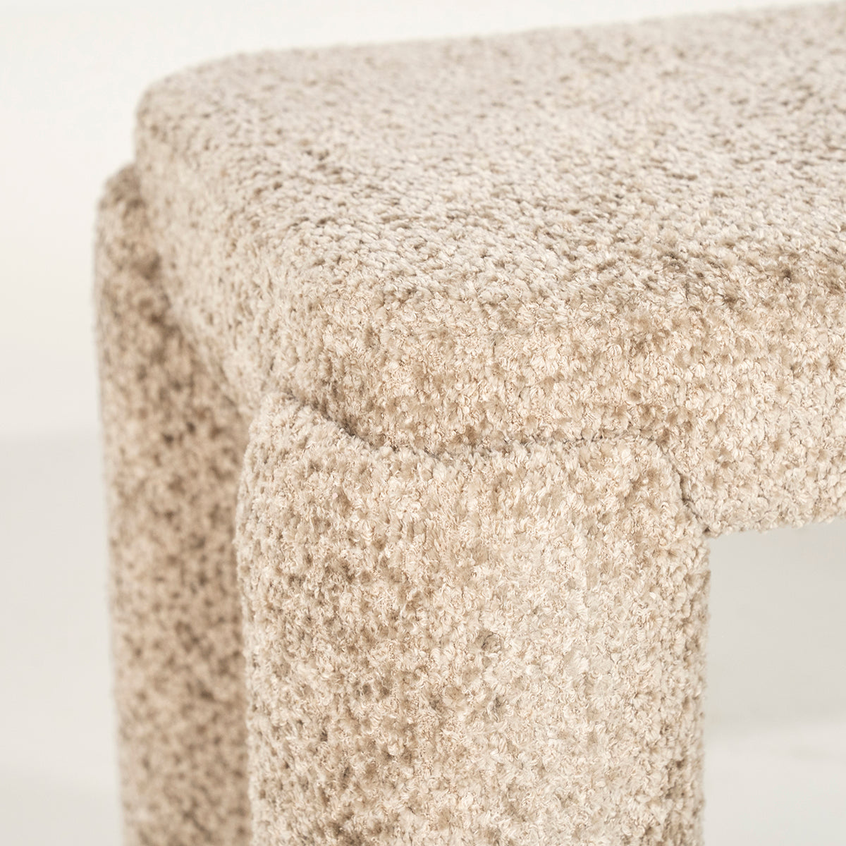 Omla Bench