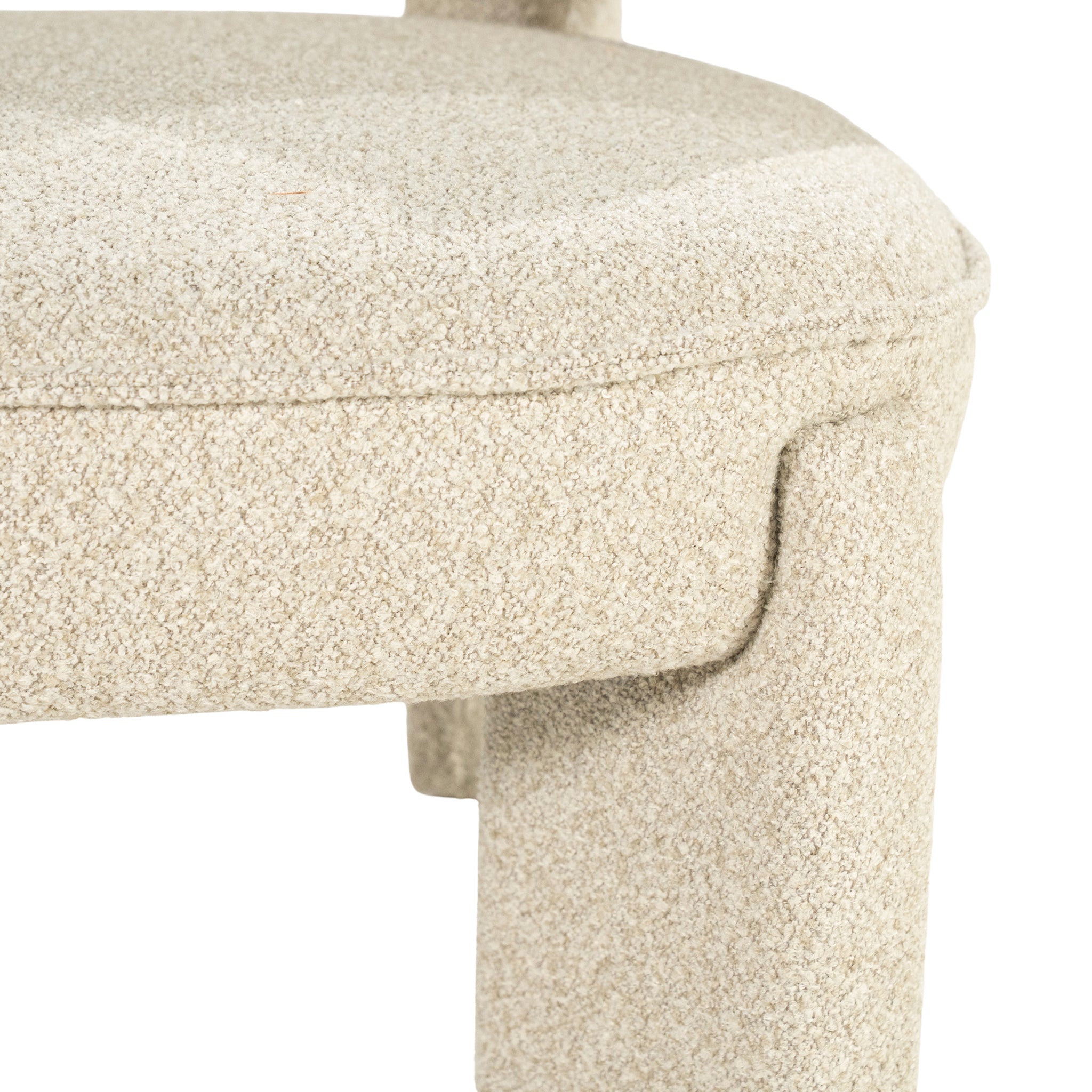 Phanti Lounge Chair