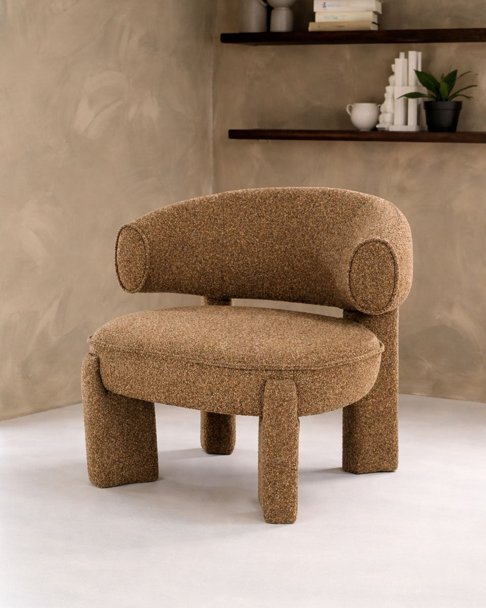 Phanti Lounge Chair