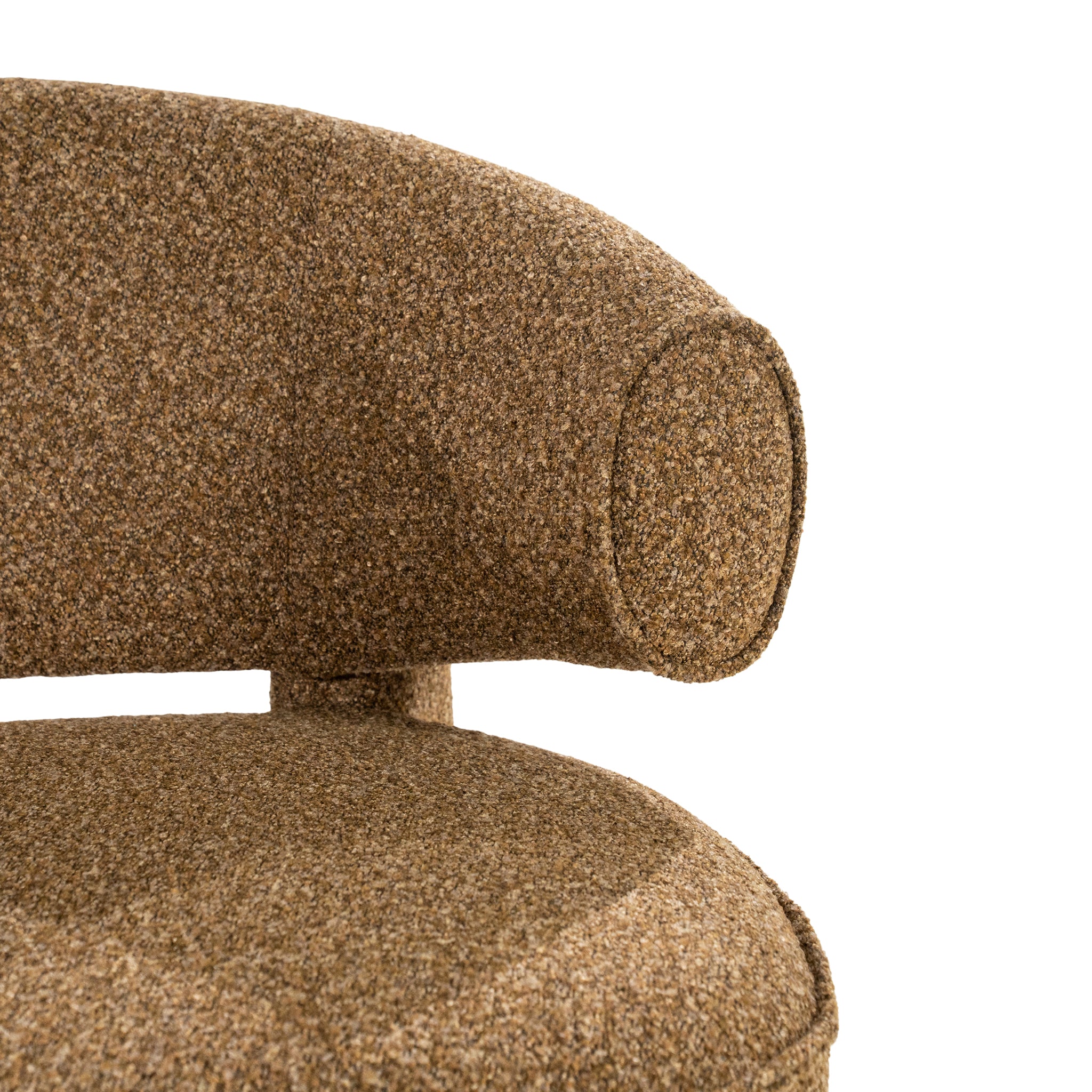Phanti Lounge Chair